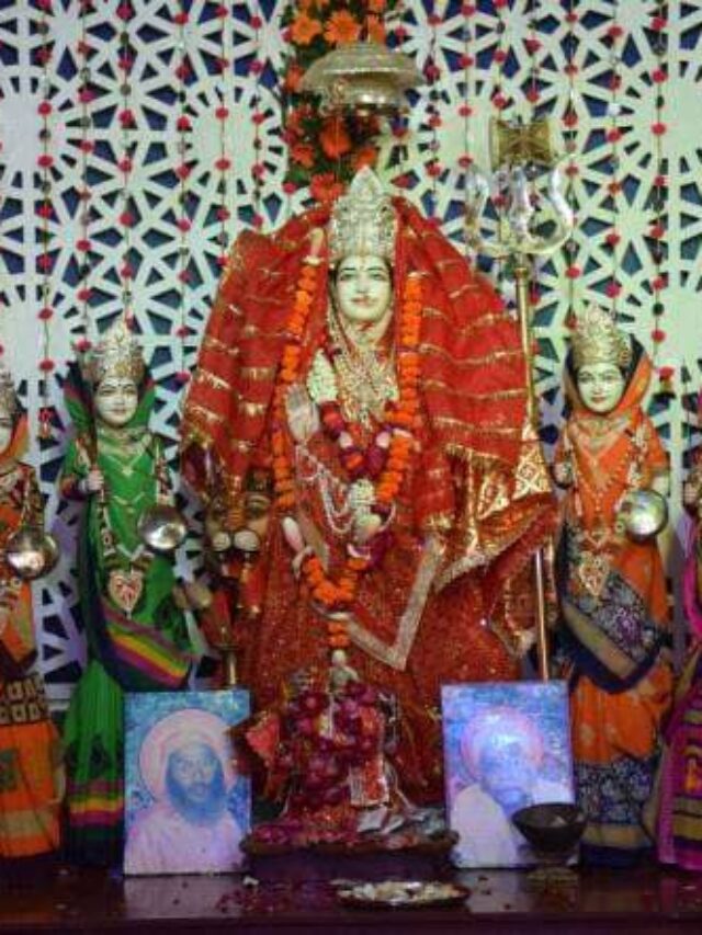 नवरात्री में बरेली: 9 देवियों के दर्शन का आनंद Bareilly in Navratri: Enjoy the darshan of 9 goddesses